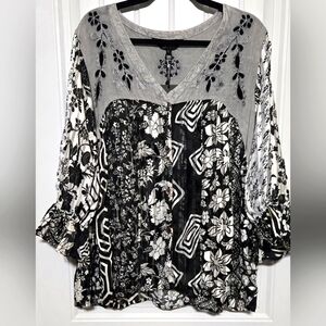 Floral Patterned Women's Top